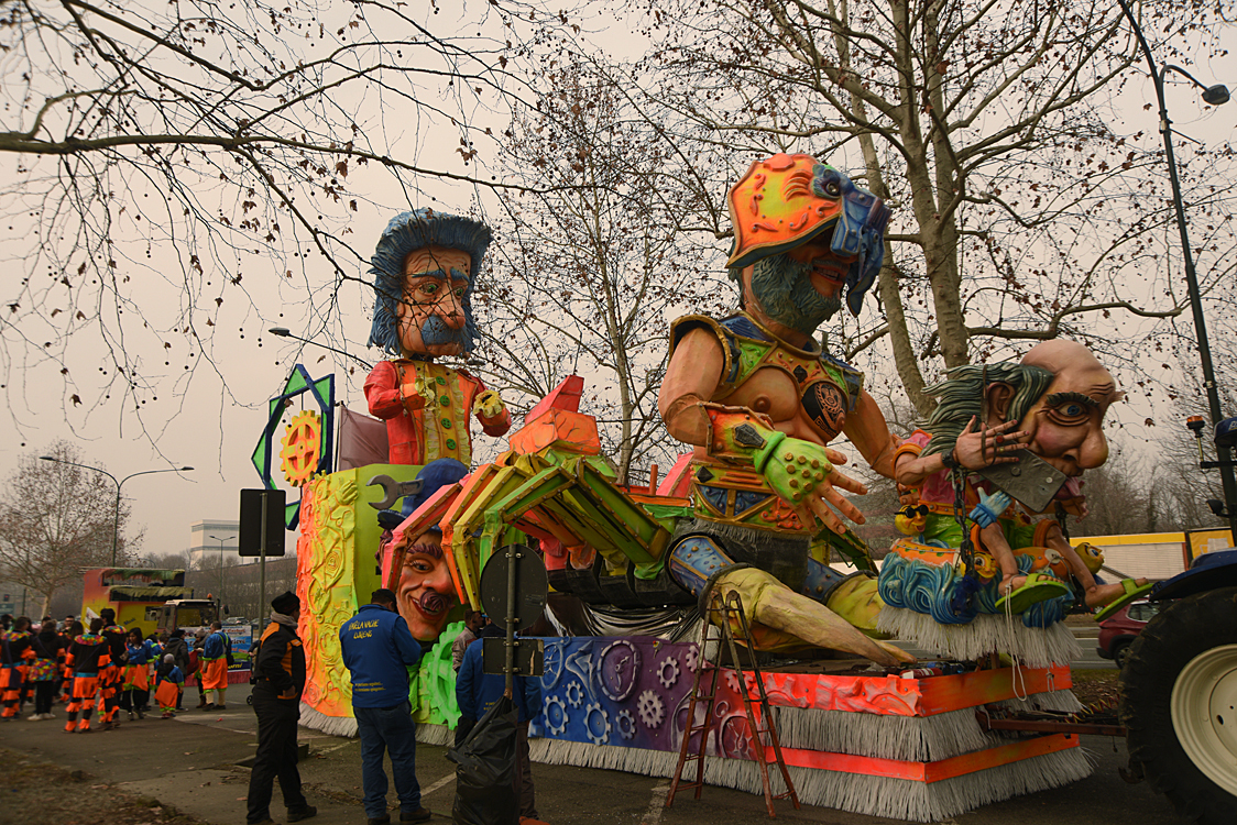 Sfilata carri Carnevale di Torino_009.jpg